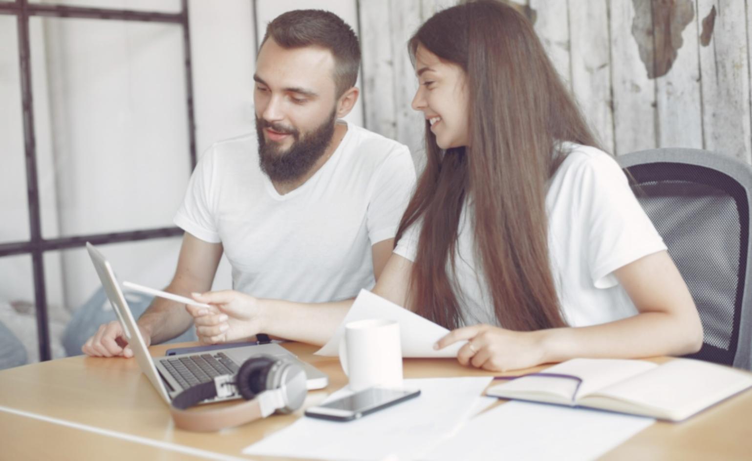 Financial data analysis workspace showing Korean market trends and investment patterns